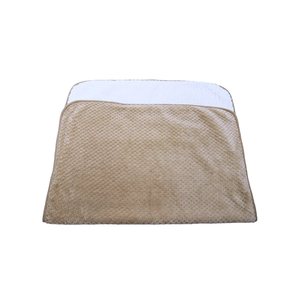 Cashmere and pineapple blanket