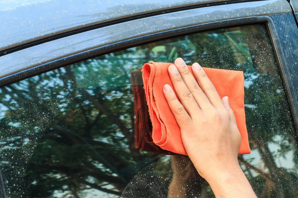 Window - Glass Cloth